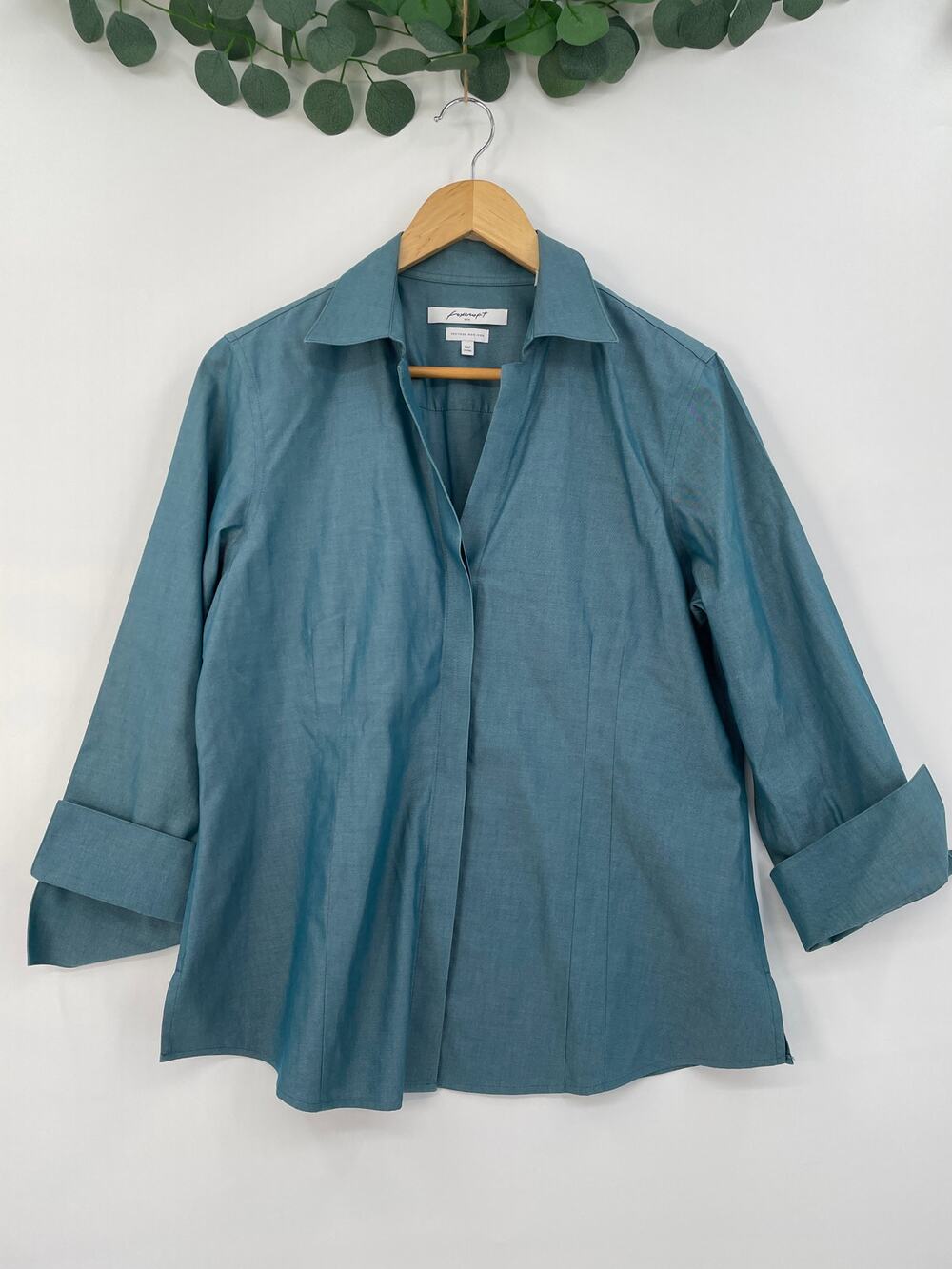 Foxcroft Blue Blouse Top Heritage No Iron Button Up 14P Fitted